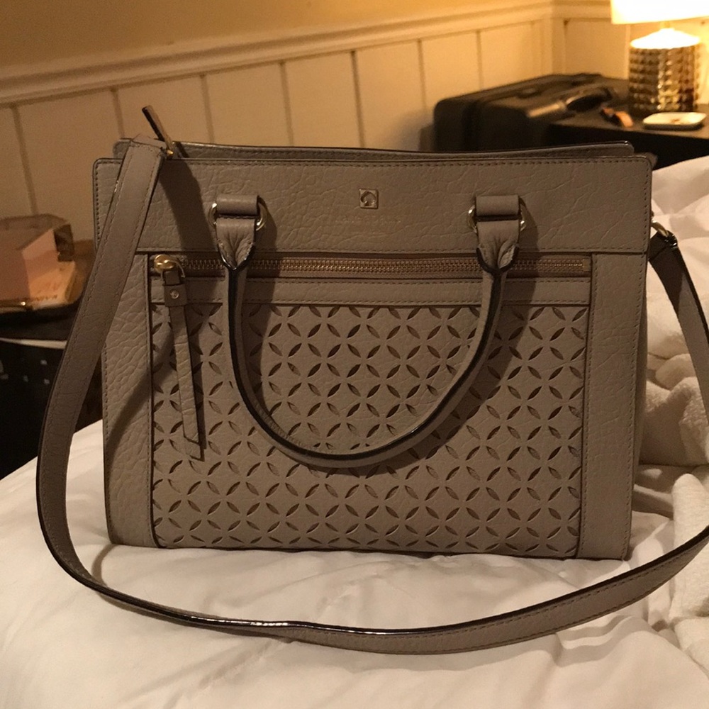 Medium sized Kate spade shoulder bag